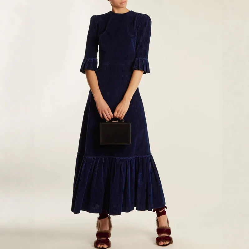 שמלה דגם אגם