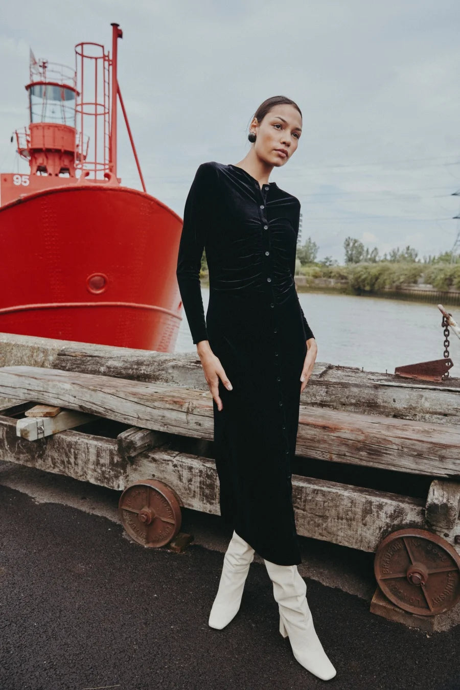 שמלה דגם דייזי