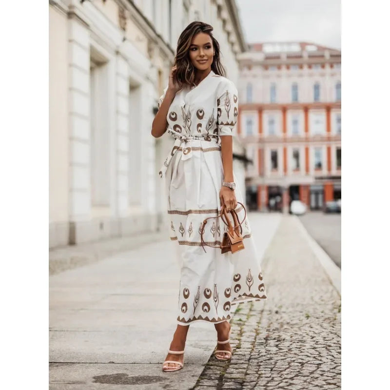 שמלה דגם בהירה