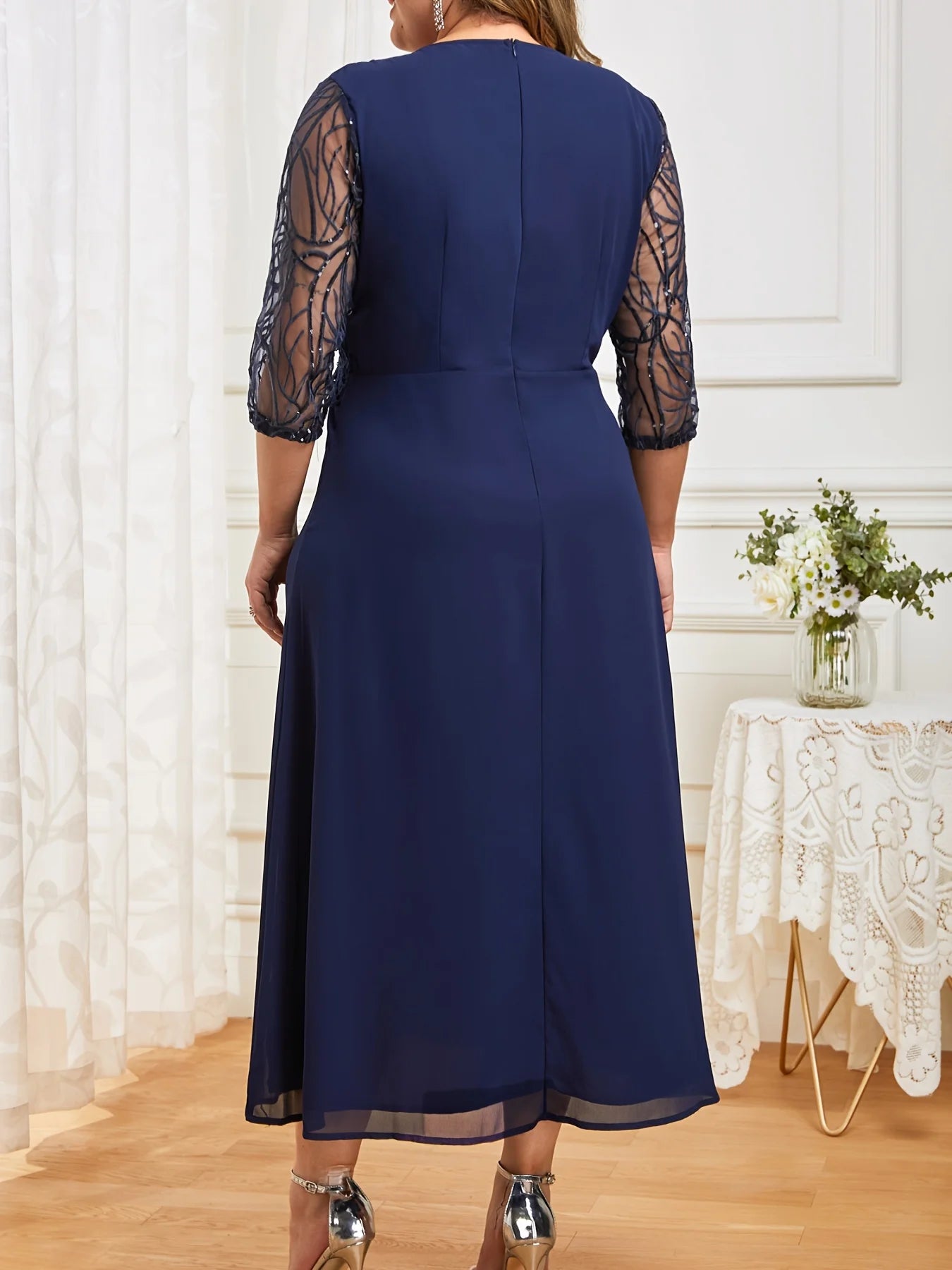 שמלה דגם דלית