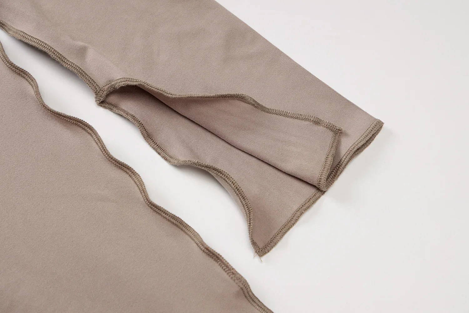 שמלה דגם מור