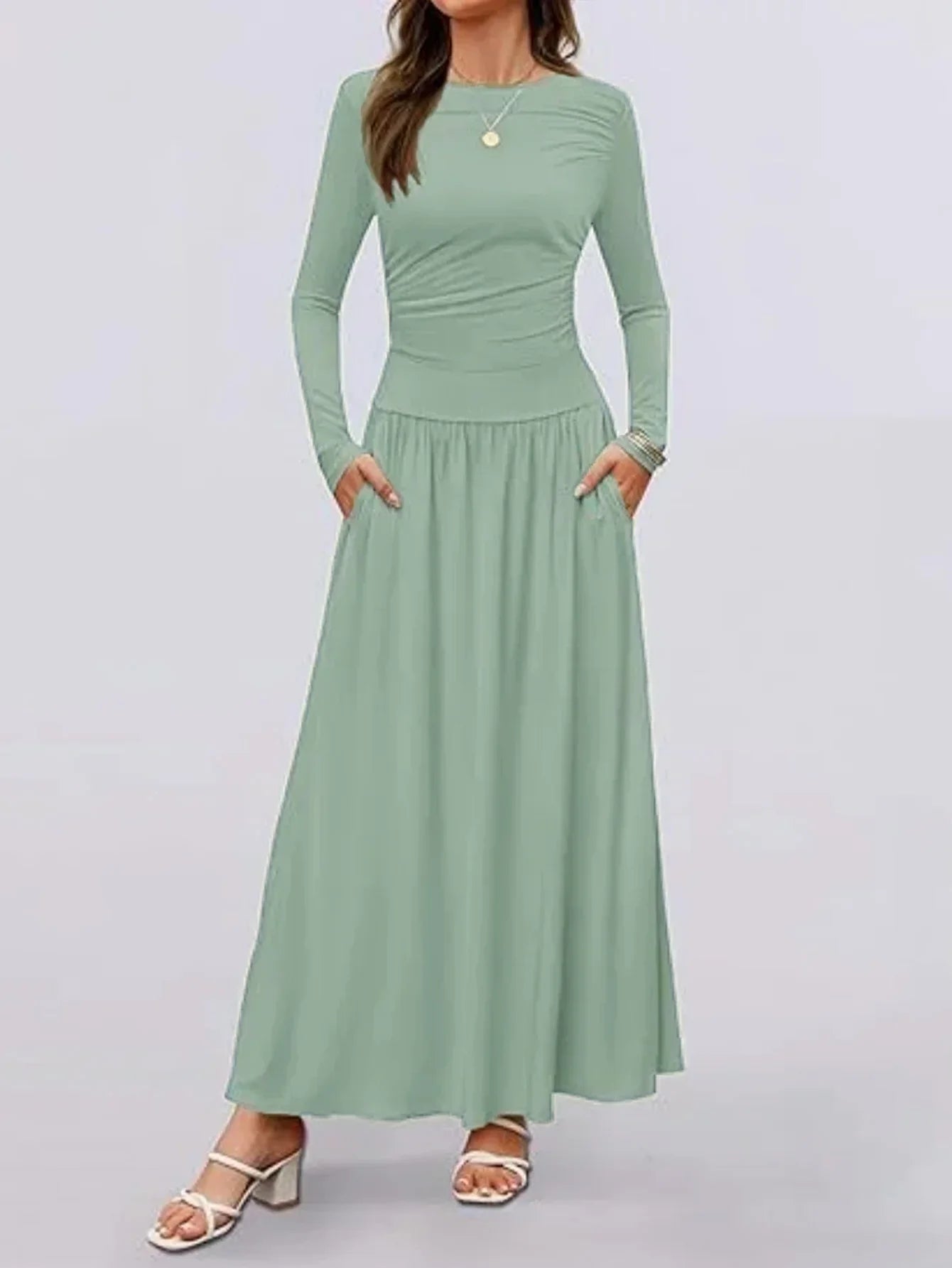 שמלה דגם מוניק