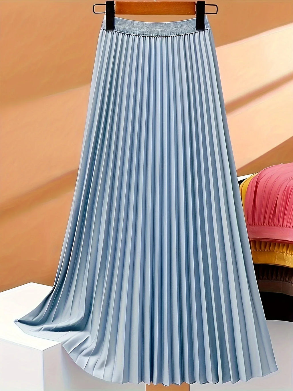 חצאית דגם שיר