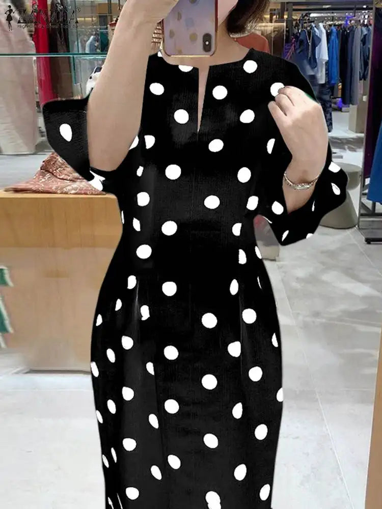 שמלה דגם נקודות
